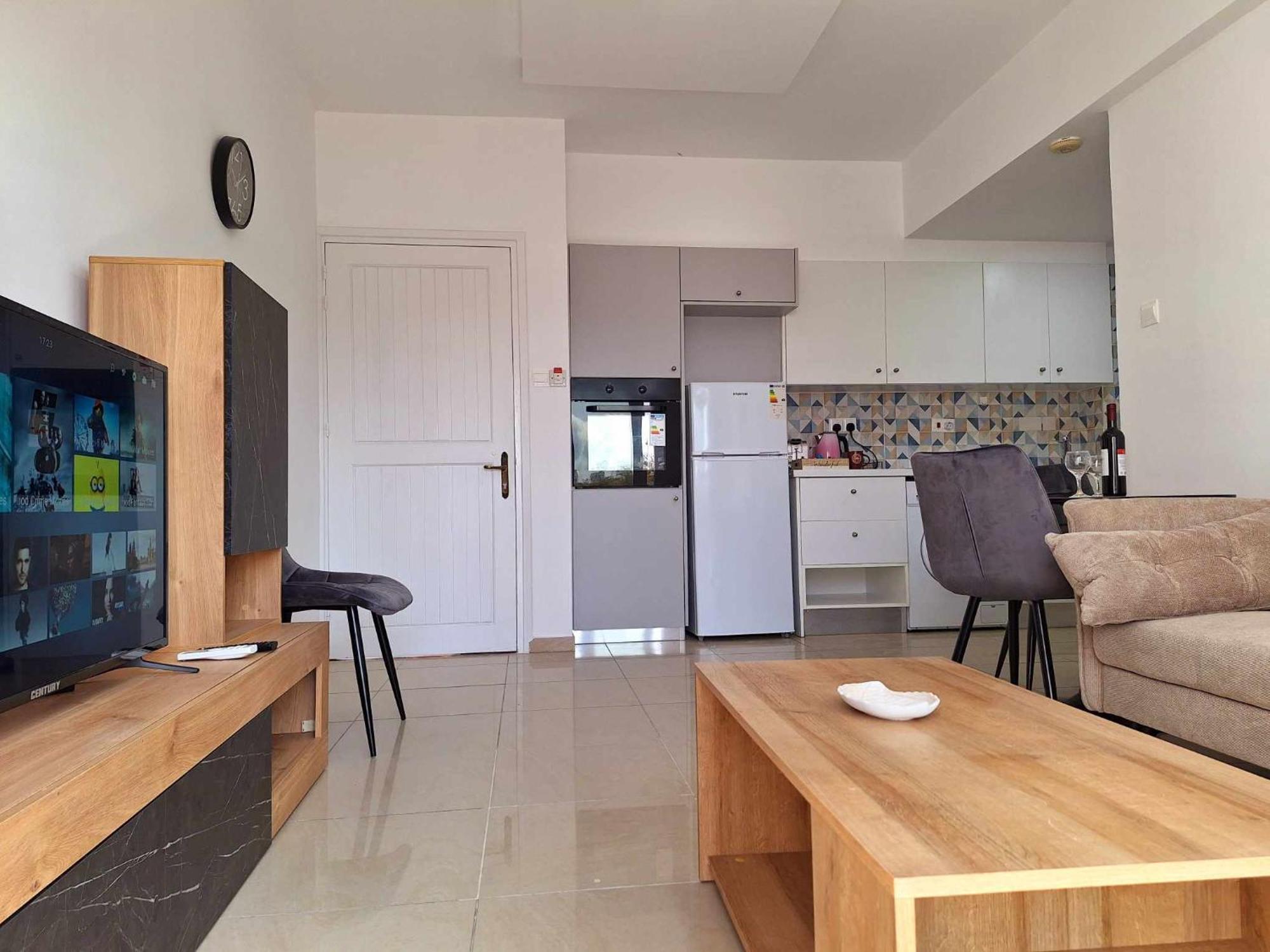 Stylish Apt Kato Paphos Close To Beach & Vibrant Harbor Life Eksteriør bilde