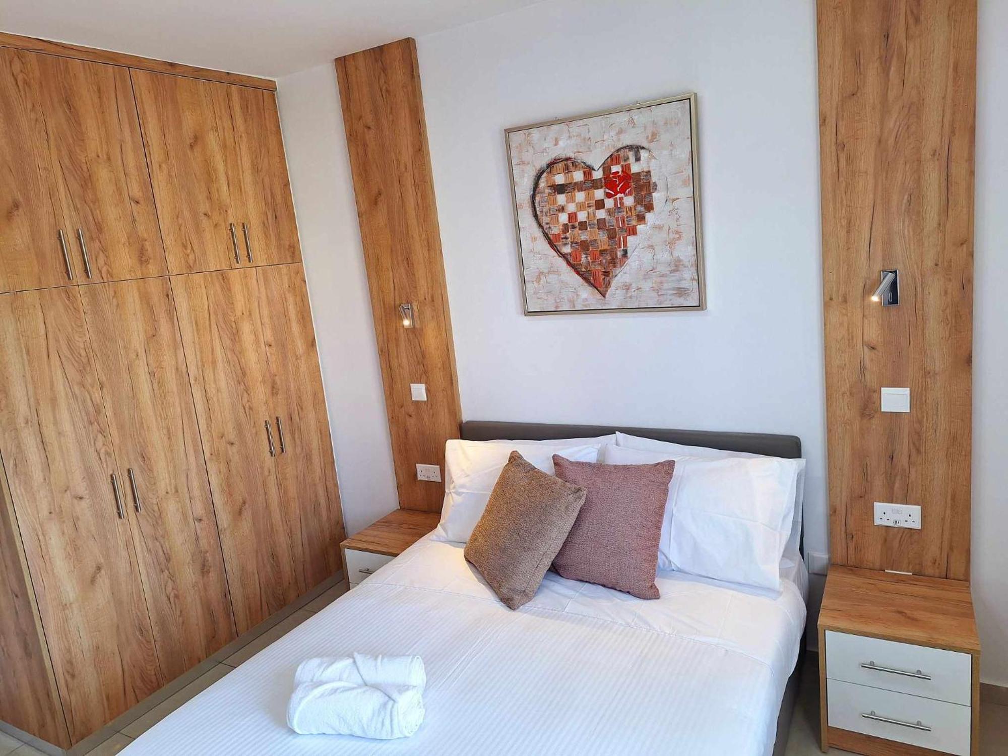 Stylish Apt Kato Paphos Close To Beach & Vibrant Harbor Life Eksteriør bilde