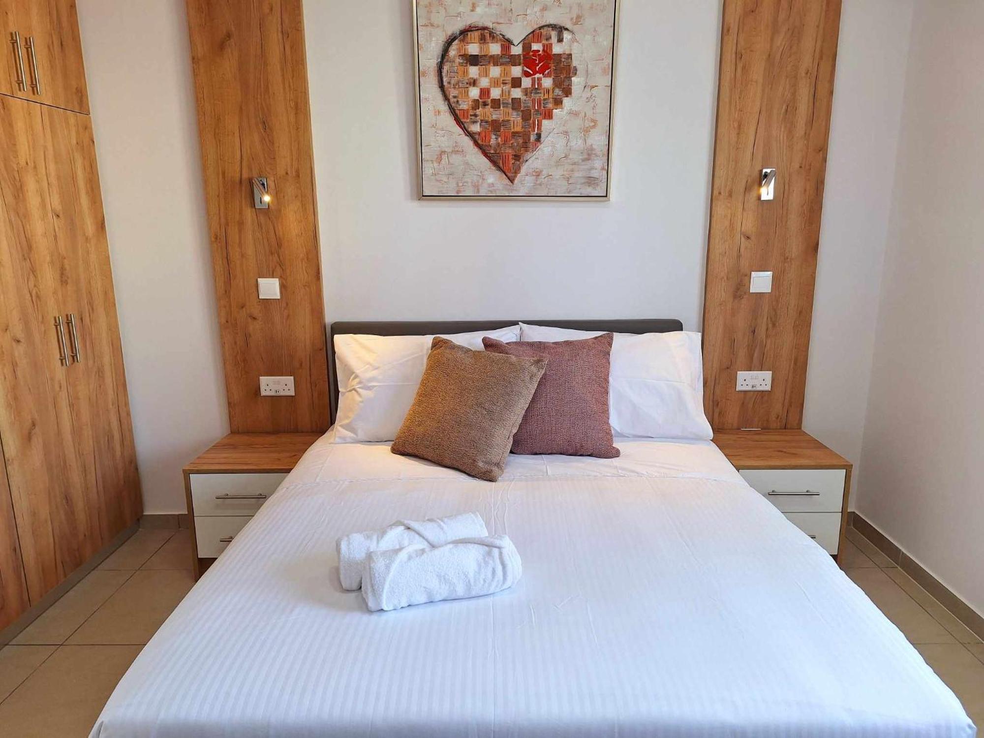 Stylish Apt Kato Paphos Close To Beach & Vibrant Harbor Life Eksteriør bilde